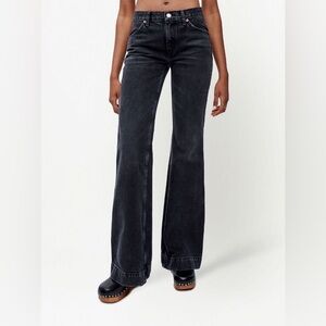 RE/DONE Denim 70’s Mid-Rise Flared Jeans in Black Size 26